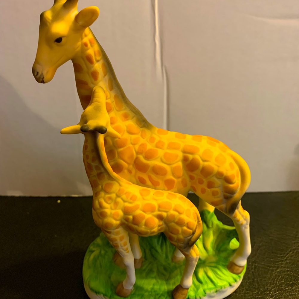 Calling all Giraffe Lovers